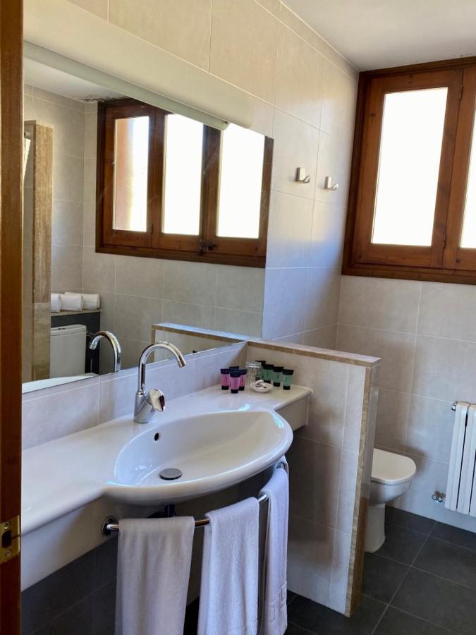 Campalans Hotel Rural Bungalows Mobilhomes Borreda Екстер'єр фото