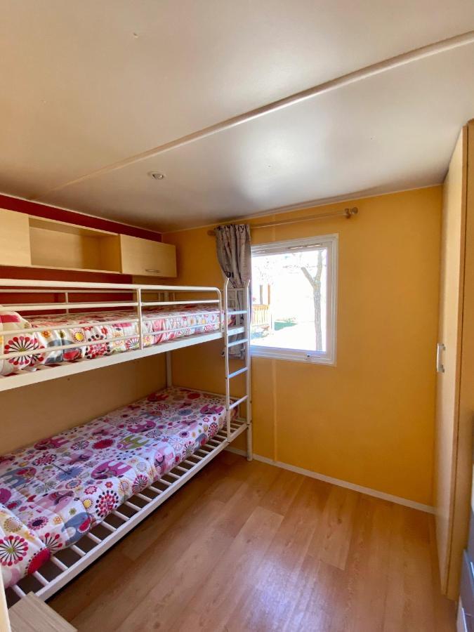 Campalans Hotel Rural Bungalows Mobilhomes Borreda Екстер'єр фото