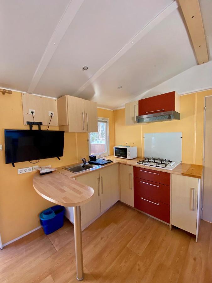 Campalans Hotel Rural Bungalows Mobilhomes Borreda Екстер'єр фото